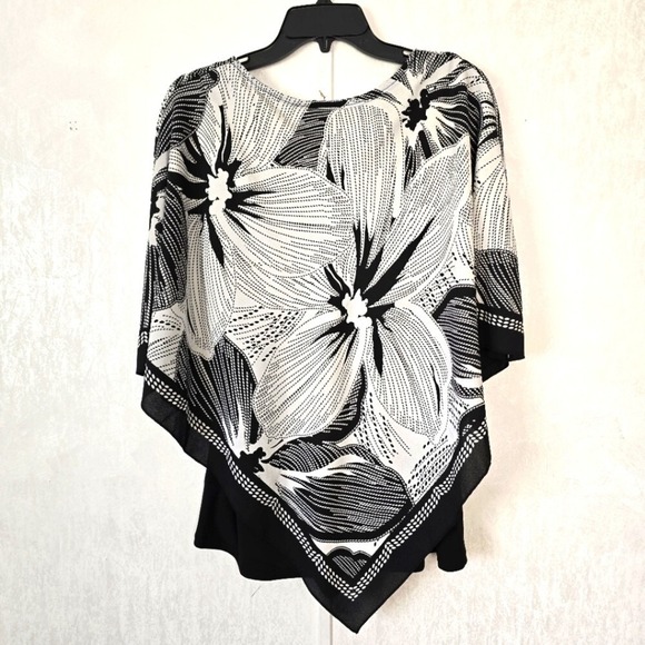 Slim Factor Women's M Shawl Tank Top Floral Black White Party Special Occasion - Picture 7 of 7